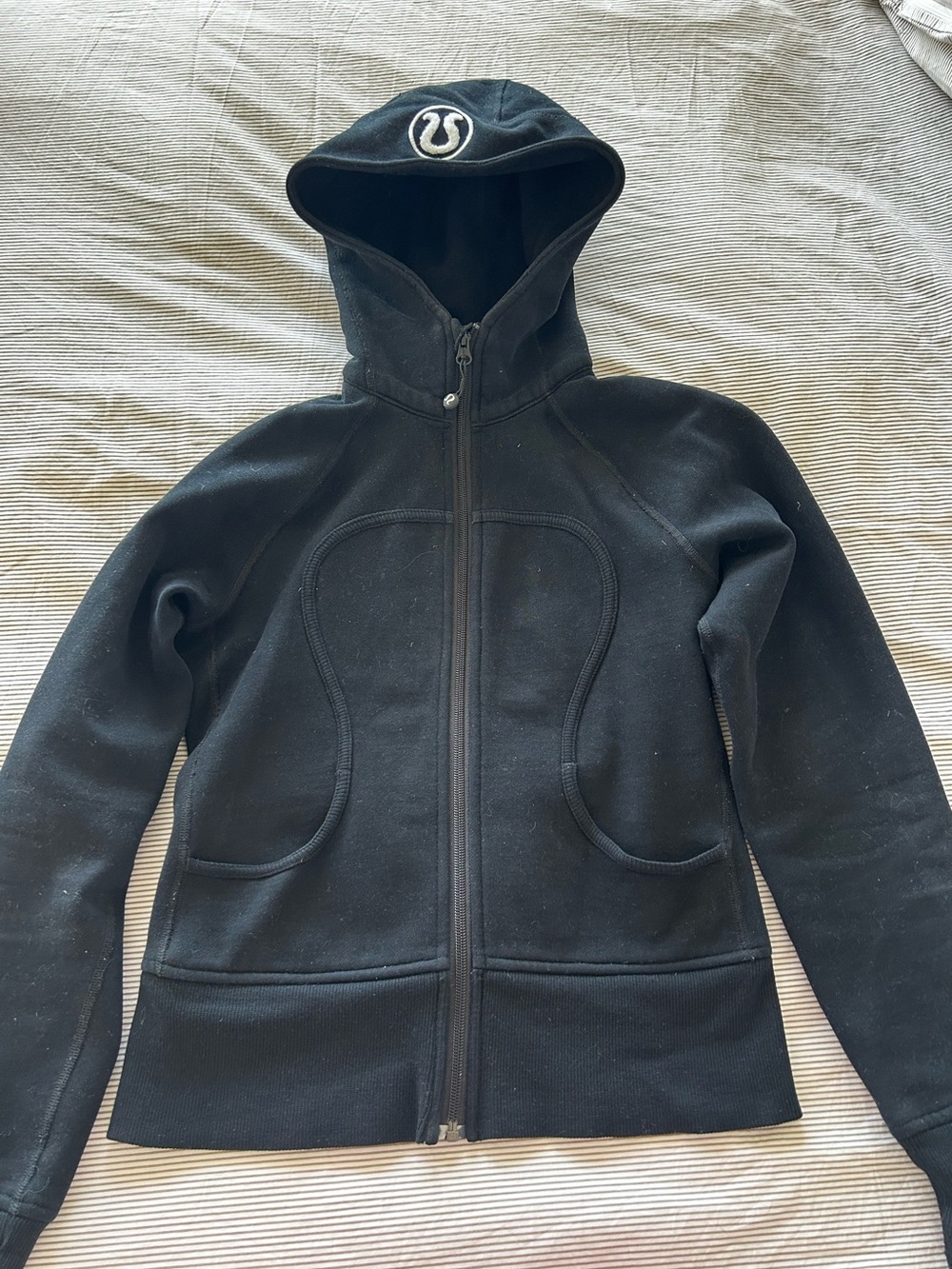 Lululemon athletica vintage black hoodie